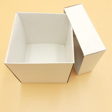 Μπιζόκουτο Χάρτινο No14  11*11*11.6 (Κραφτ-Λευκό)