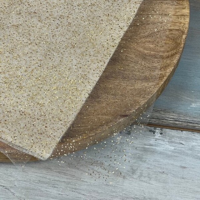 Τούλι Με Χρυσό Γκλίτερ 38*38 (Εκρού) 100τμχ